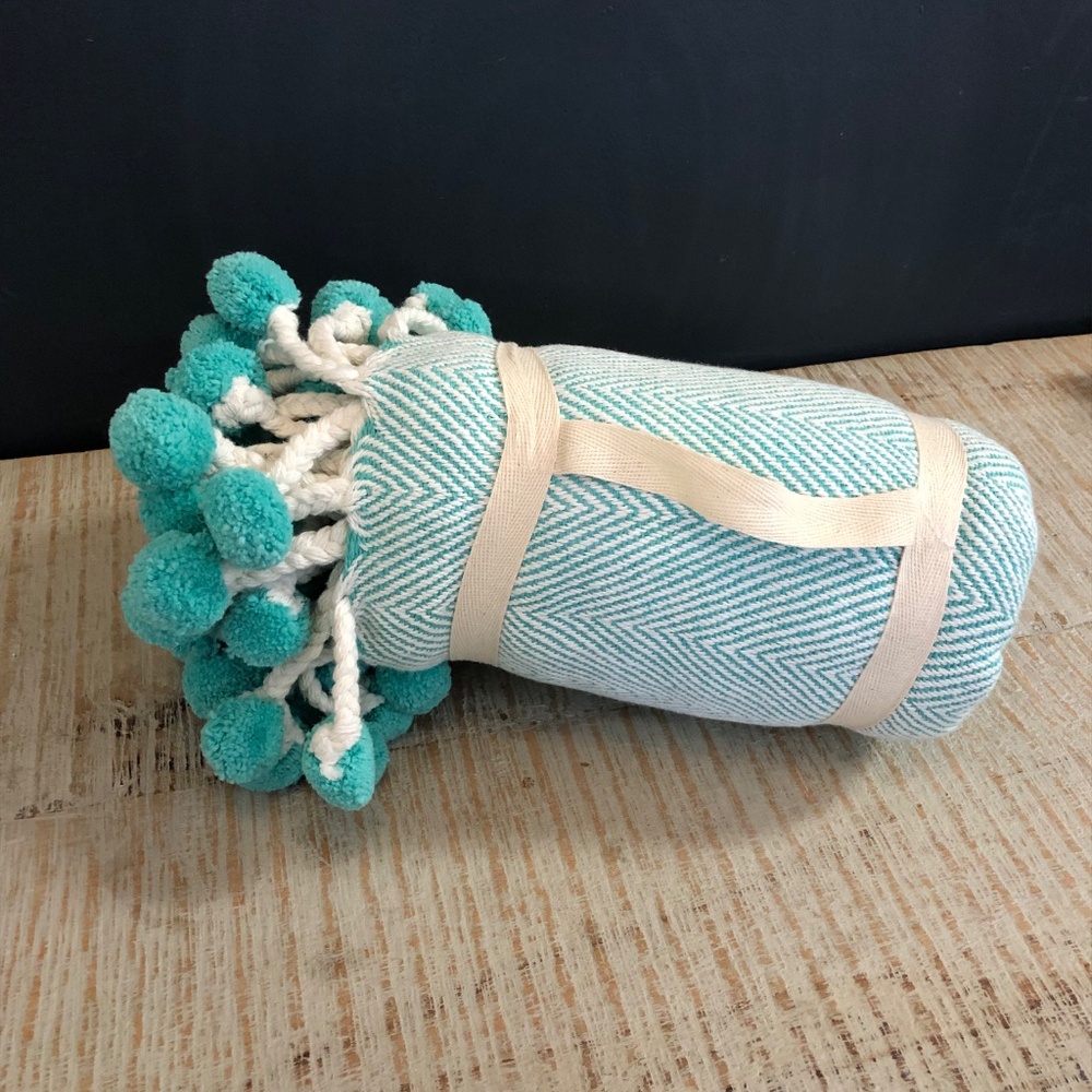 Ivory/Teal Herringbone Throw Blanket